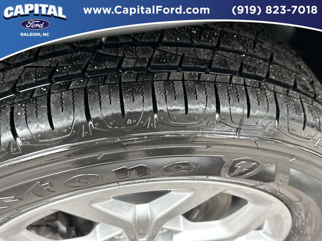 Used 2025 Black Jeep Latitude image 14