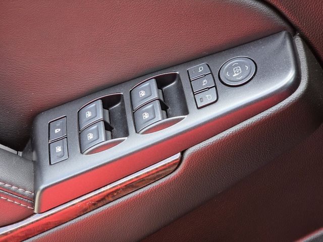 Used 2020 Black GMC SLT image 36