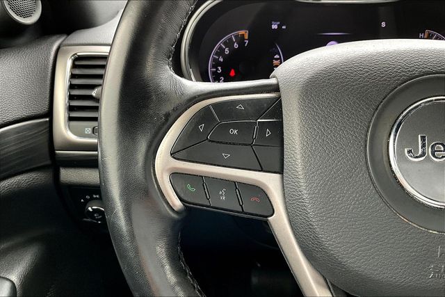 Used 2020 White Jeep Altitude image 11