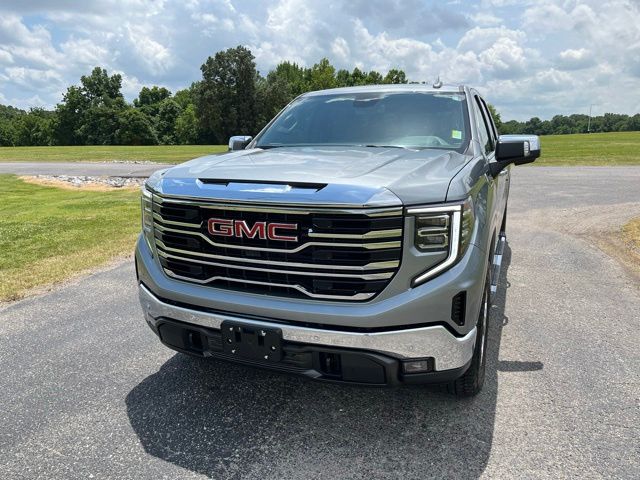 2026 GMC Sierra 1500 SLT - Main Image