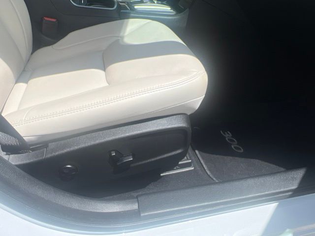 Used 2020 Chrysler 300 Sedan