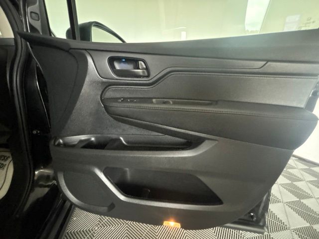 Used 2025 Honda Odyssey Van