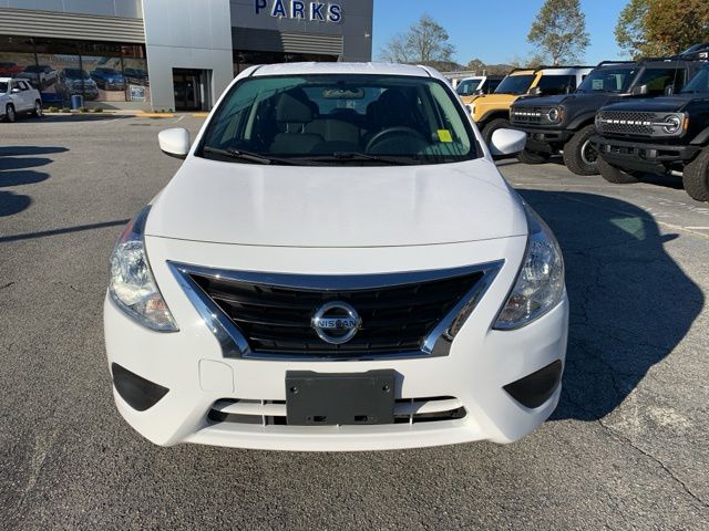 2019 Nissan Versa 1.6 S 8