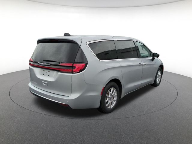 used 2023 Chrysler Pacifica car, priced at $23,790