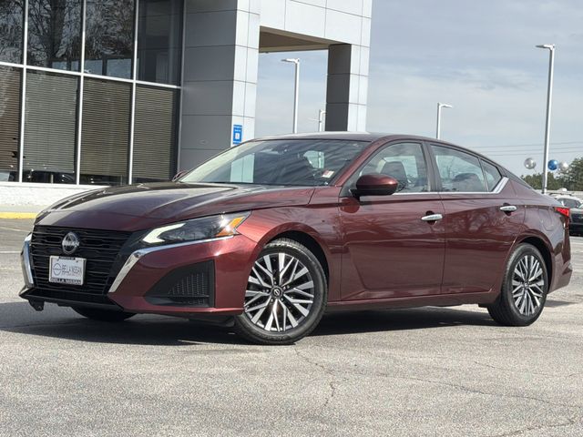 Garnet Pearl Metallic 2023 Nissan Altima 2.5 SV FWD Sedan Front-Wheel Drive Continuously Variable Transmission