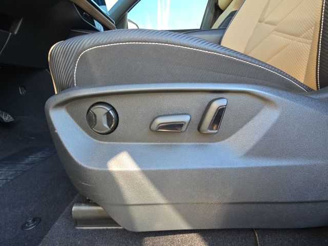 2024 Volkswagen Atlas Cross Sport 2.0T SE w/Technology:45688B