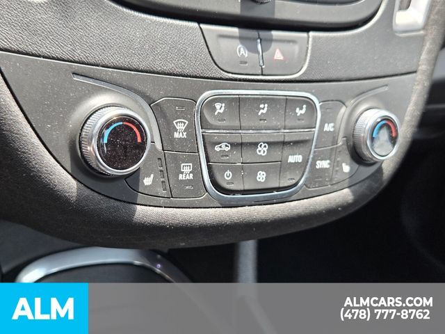 Used 2024 Gray Chevrolet LT image 9