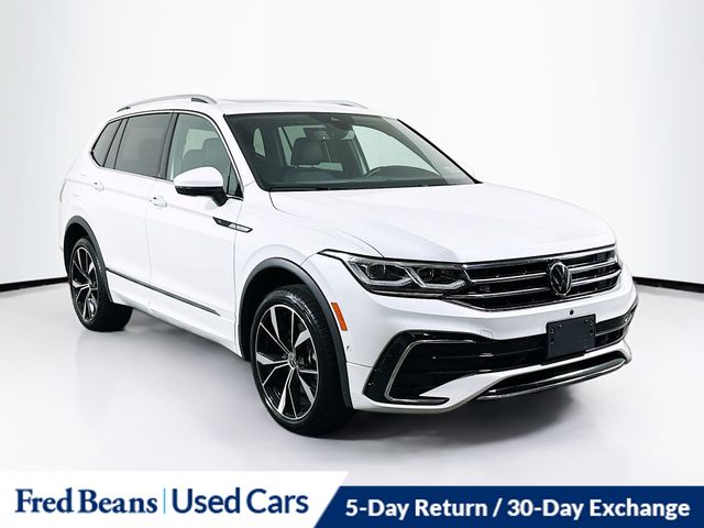 Opal White 2024 Volkswagen Tiguan SUV / Crossover All-Wheel Drive 8-Speed Automatic