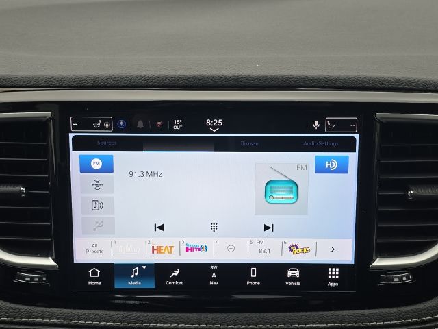 2024 Chrysler Pacifica Limited:B02071