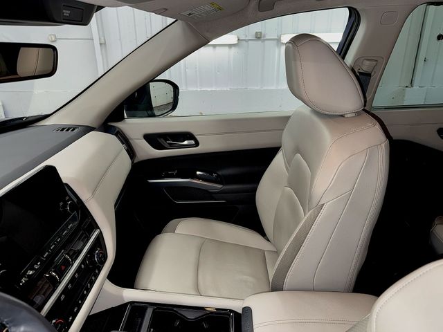 Used 2024 Nissan Pathfinder SUV