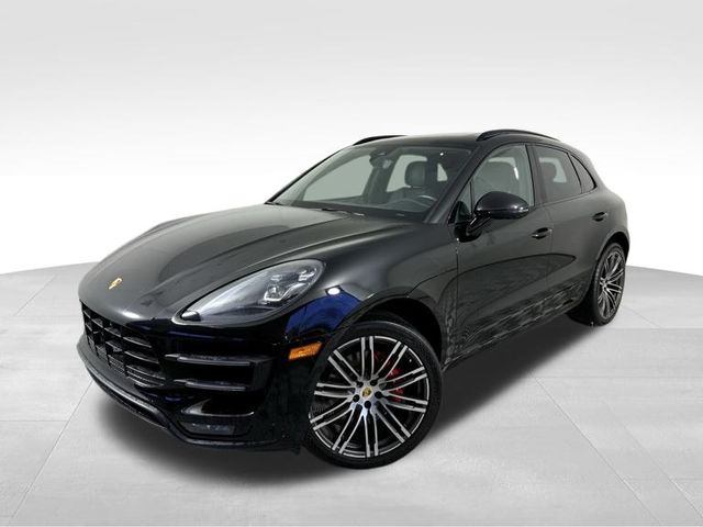 2017 Porsche Macan Turbo 2