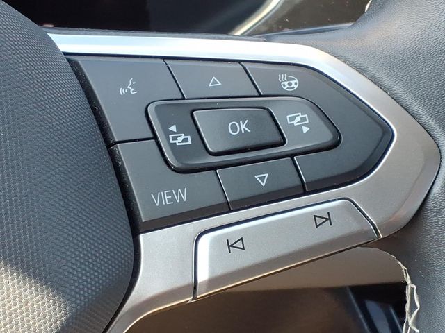 2024 Volkswagen Taos - Image 15