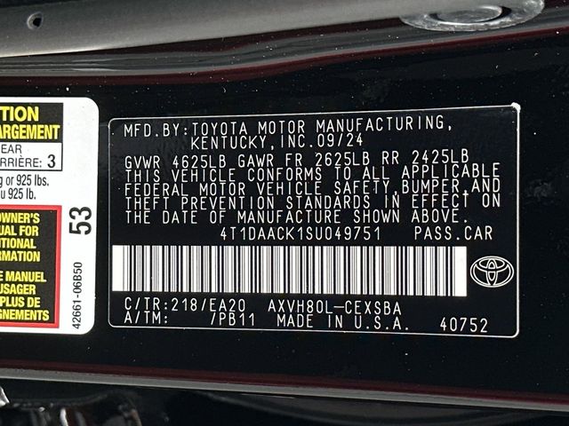 2025 Toyota Camry SE 28