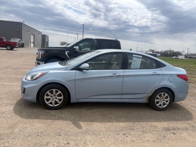 2013 Hyundai Accent GLS