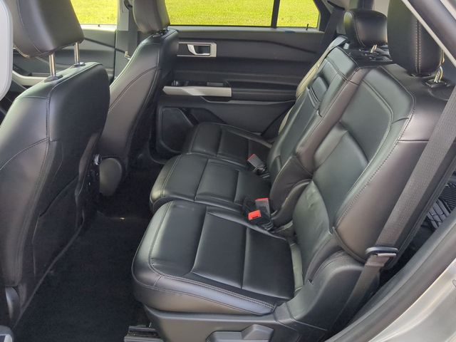 Used 2022 Silver Ford XLT image 27
