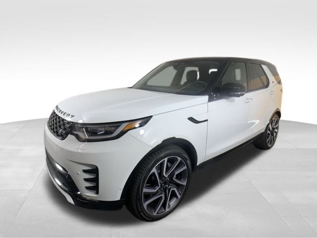 2025 Land Rover Discovery Dynamic SE 3