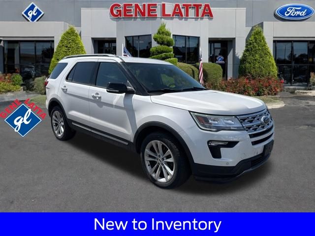 White Platinum Clearcoat Metallic 2018 Ford Explorer XLT AWD SUV / Crossover All-Wheel Drive 6-Speed Automatic