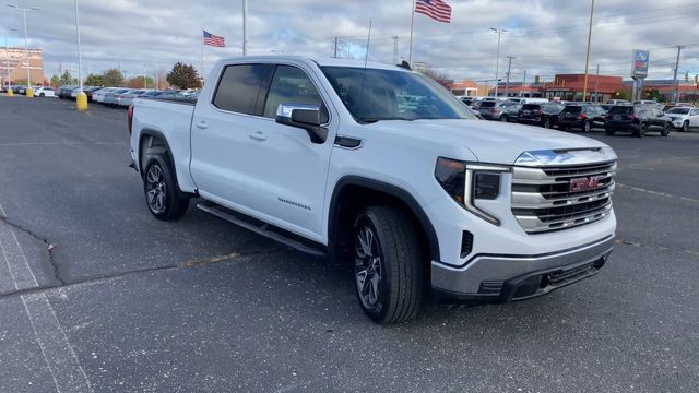 2022 GMC Sierra 1500 SLE 2