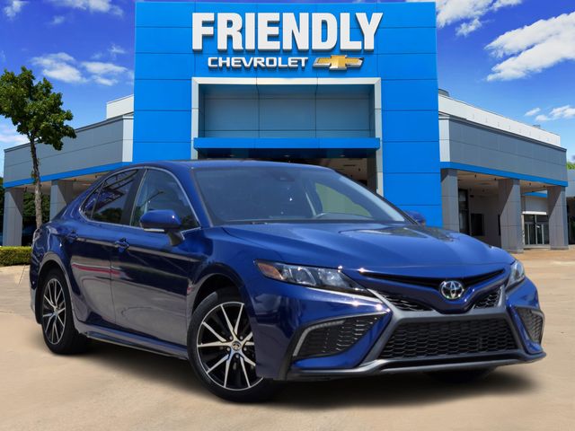 Blue 2024 Toyota Camry Sedan Front-Wheel Drive 8-Speed Automatic