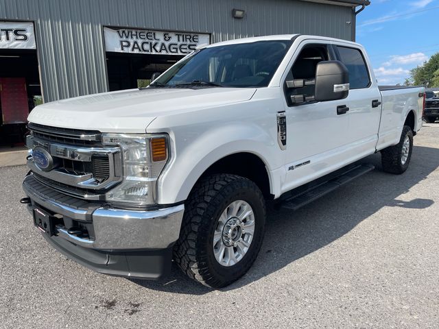 2022 Ford F-250SD XLT - Oxford White exterior view 3