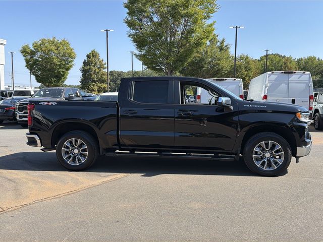 Used 2025 Black Chevrolet LT image 13