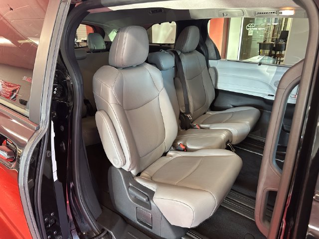 Used 2026 Toyota Sienna Van