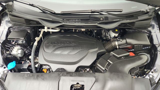 2023 Honda Odyssey Touring  at Community Kia