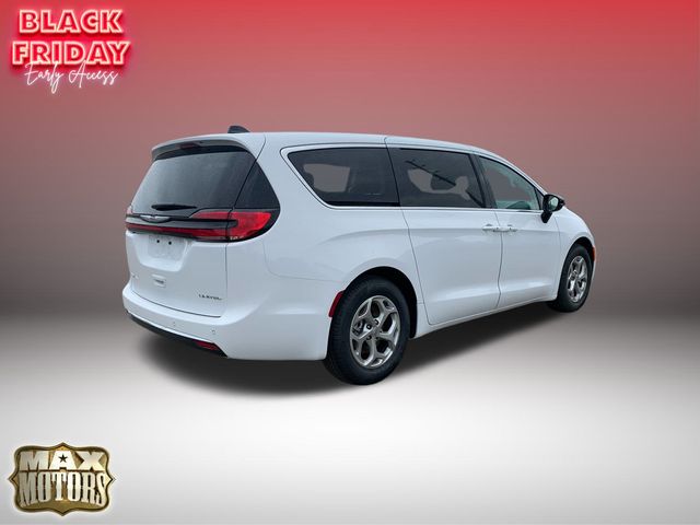 2024 Chrysler Pacifica Limited 15