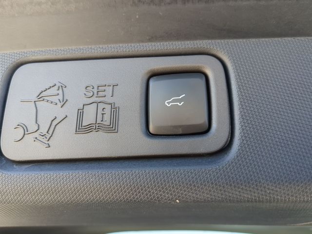 Used 2023 White Ford Premium image 43
