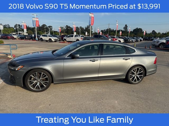 Osmium Gray Metallic 2018 Volvo S90 T5 Momentum Sedan Front-Wheel Drive Automatic