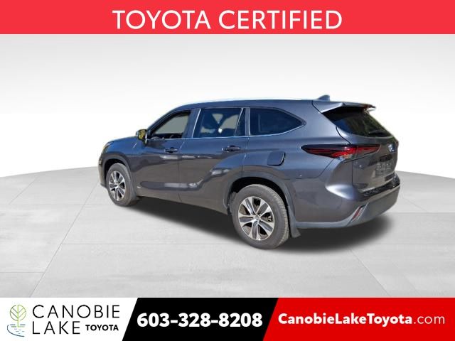 2024 Toyota Highlander Hybrid XLE photo 4