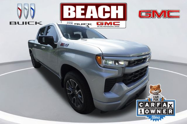 Silver Ice Metallic 2022 Chevrolet Silverado 1500 Pickup Truck Four-Wheel Drive Automatic