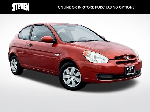 Orange (Tango Red Metallic) 2010 Hyundai Accent Hatchback Front-Wheel Drive 4-Speed Automatic Overdrive