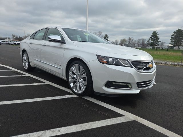 White (Iridescent Pearl Tricoat) 2018 Chevrolet Impala Premier FWD Sedan Front-Wheel Drive 6-Speed Automatic Overdrive