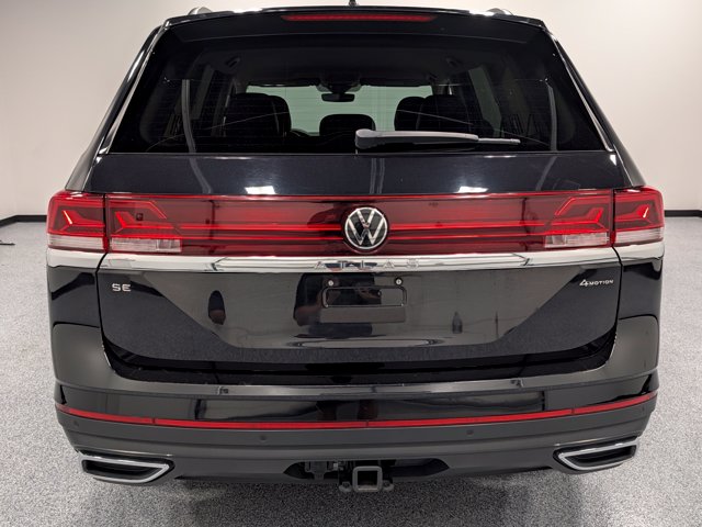 Used 2024  Volkswagen 2.0T SE w/Technology image 7