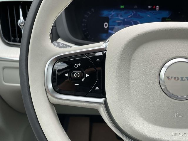 New 2026 White Volvo T8 Ultra image 37