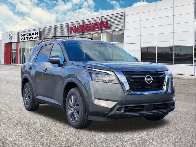 2025 Nissan Pathfinder SV's photo