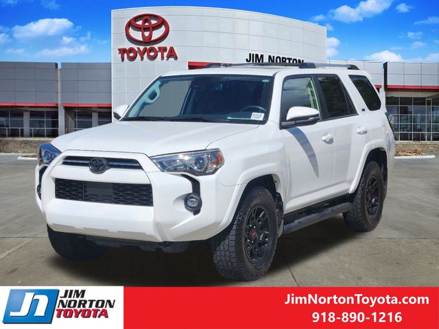 2023 Toyota 4Runner SR5 Premium 3