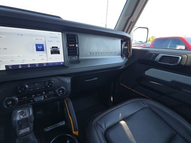 2024 Ford Bronco Badlands:B01908