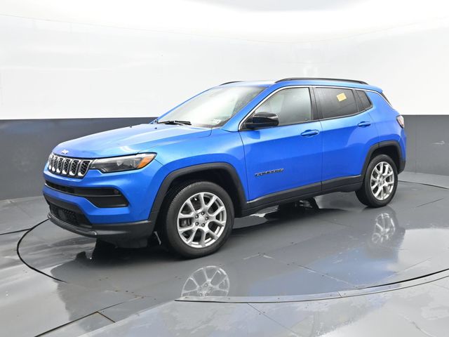 Hydro Blue Pearlcoat 2024 Jeep Compass SUV / Crossover Four-Wheel Drive 8-Speed Automatic