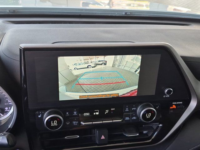 Used 2023 Toyota Highlander SUV