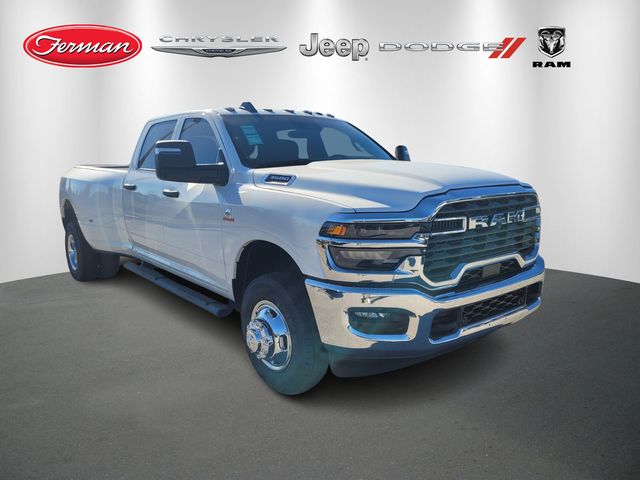 2026 RAM 3500 Tradesman Crew Cab LB DRW 4WD