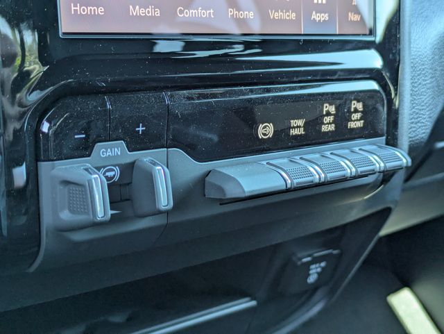 2026 Ram 3500 Tradesman Crew Cab 4x4 8' Box