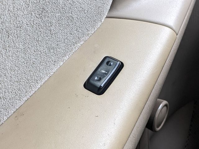 2005 Toyota Corolla CE photo