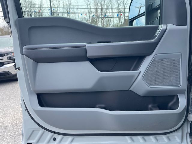 2025 Ford F-350SD XLT - Avalanche exterior view 9