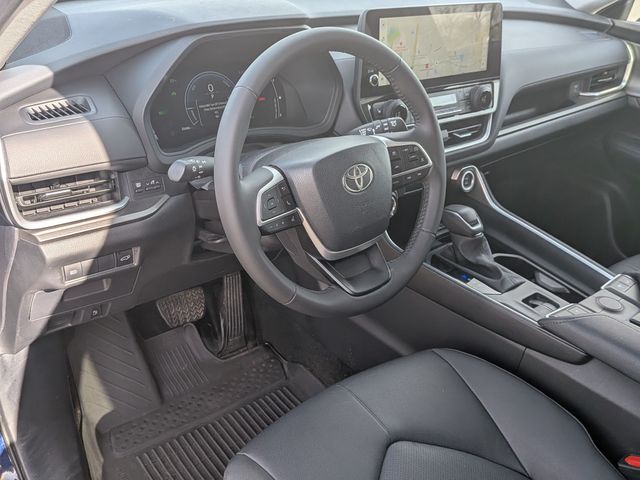 2025 Toyota Grand Highlander Hybrid - Image 11