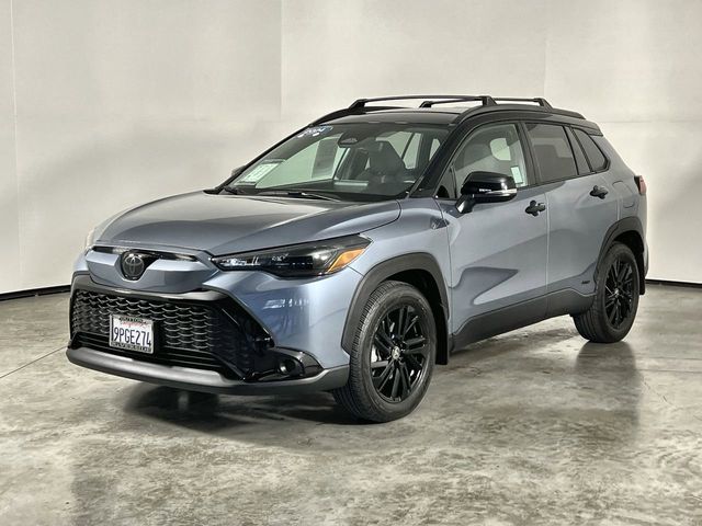 View vehicle photo 4