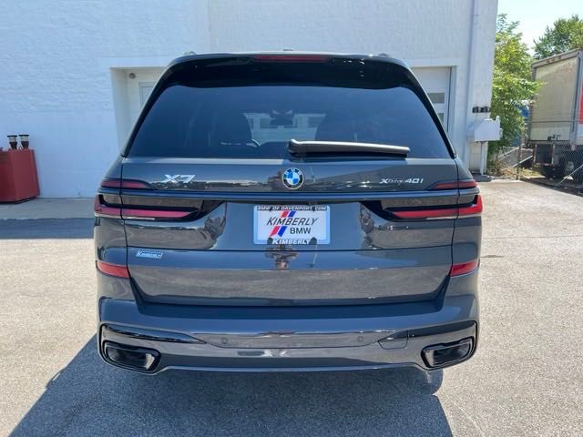 2025 BMW X7 xDrive40i 4