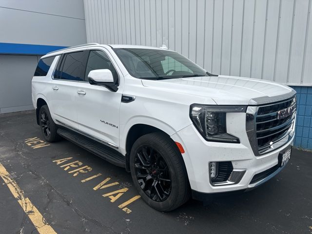 2022 GMC Yukon 4WD SLT's photo