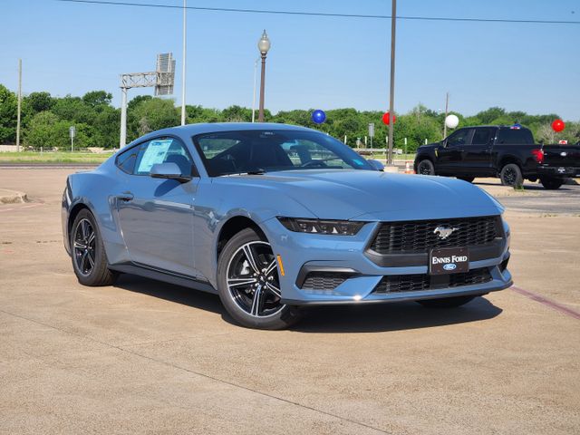 2025 Ford Mustang EcoBoost Premium photo